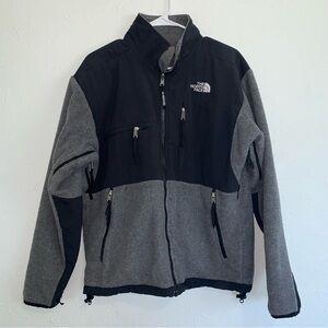 The North Face grey men’s fleece zip up S